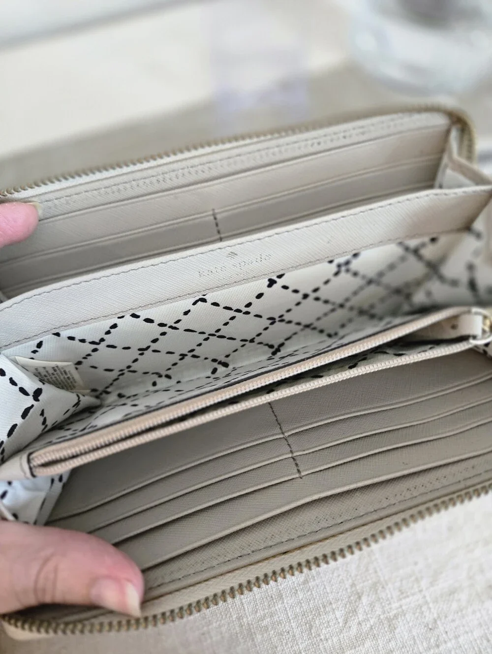 Kate Spade Two-Tone Cream & Light Gray Zip Wallet